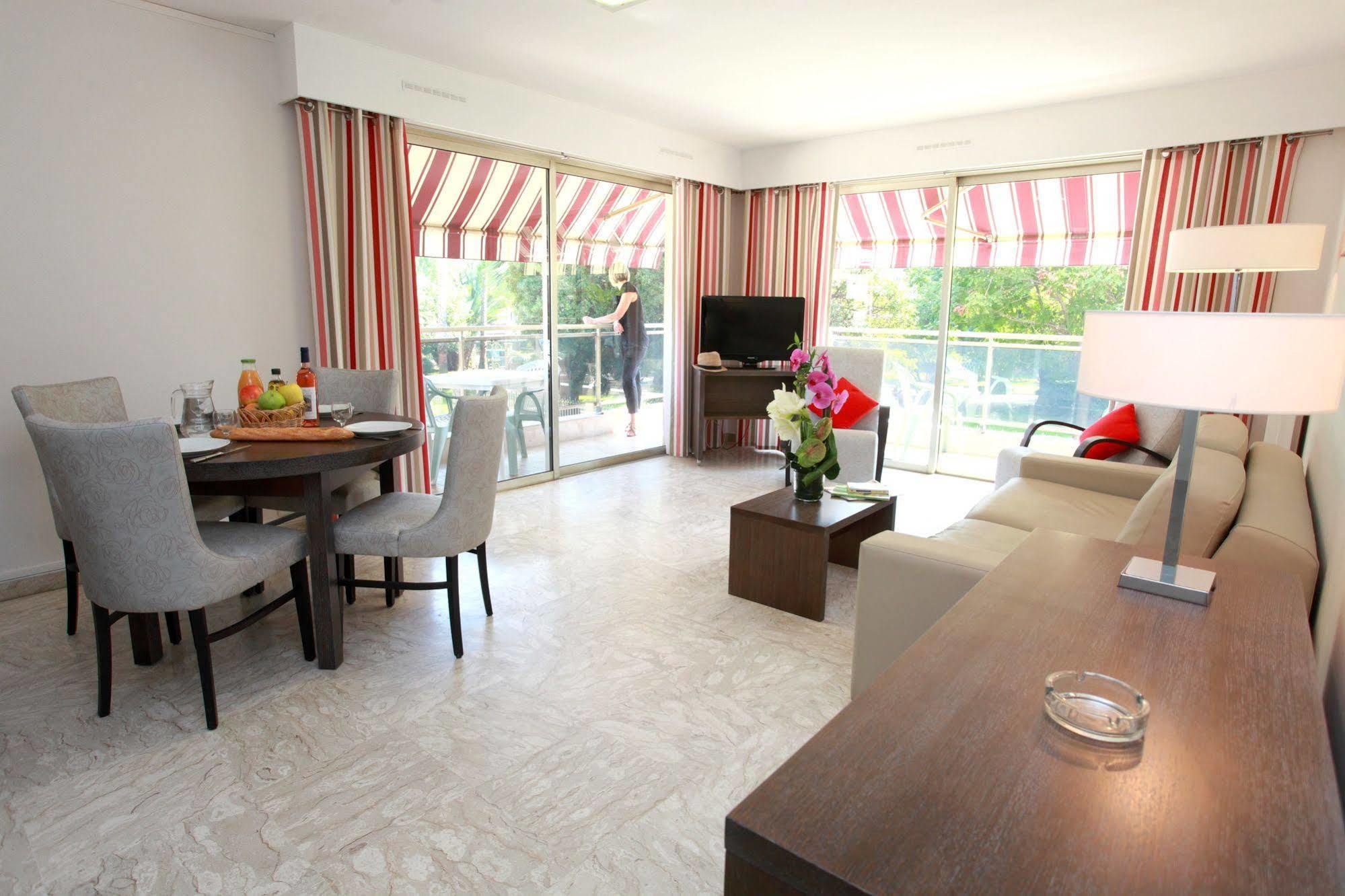 The Originals Residence, Les Strelitzias Juan-les-Pins Bagian luar foto
